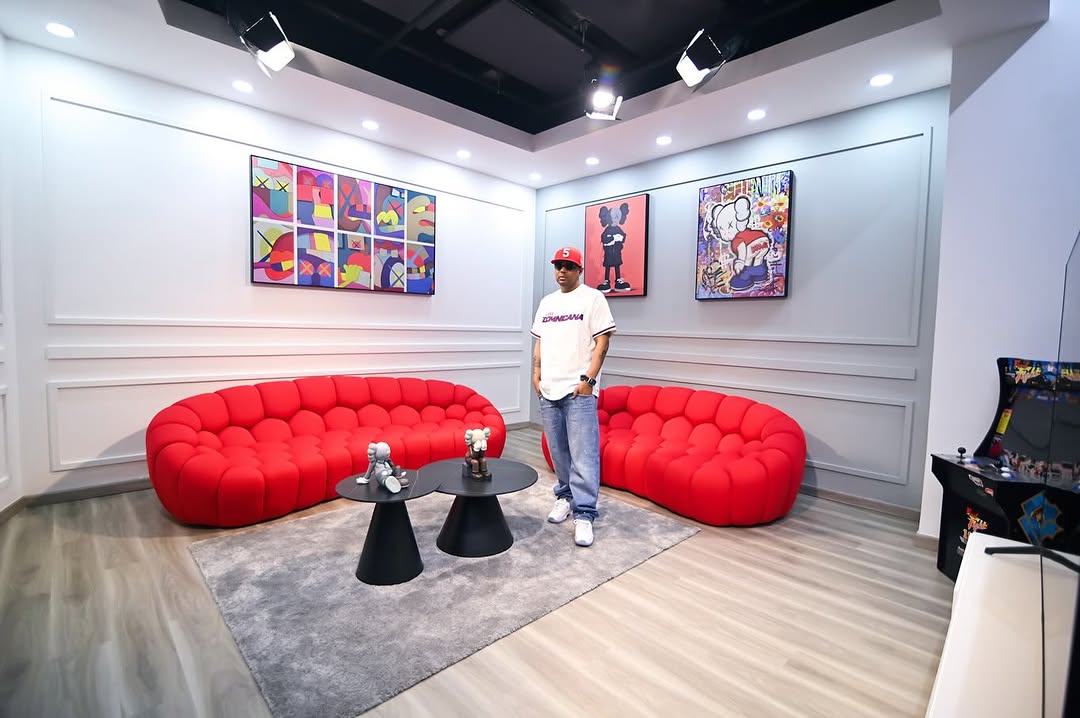 ¡Solo le pido a Dios salud y sabiduria_ Con mucha humildad presento los nuevos estudios de Alofoke y la plataforma _hablamosenel2028 donde vamos crear nuev(