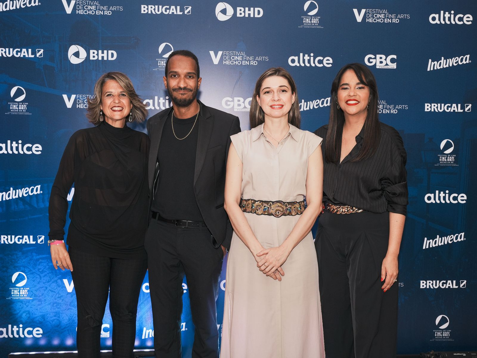 Giselle Caputo, Yoel Morales. Director de La Bachata de Bioìnico, Mariana Vargas y Ana Loìpez