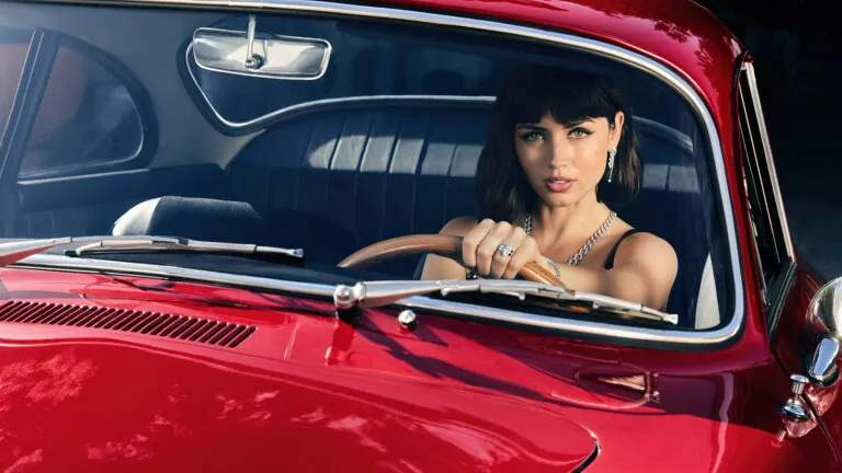 Ana-de-Armas-Driving-4K-Wallpaper-768x432