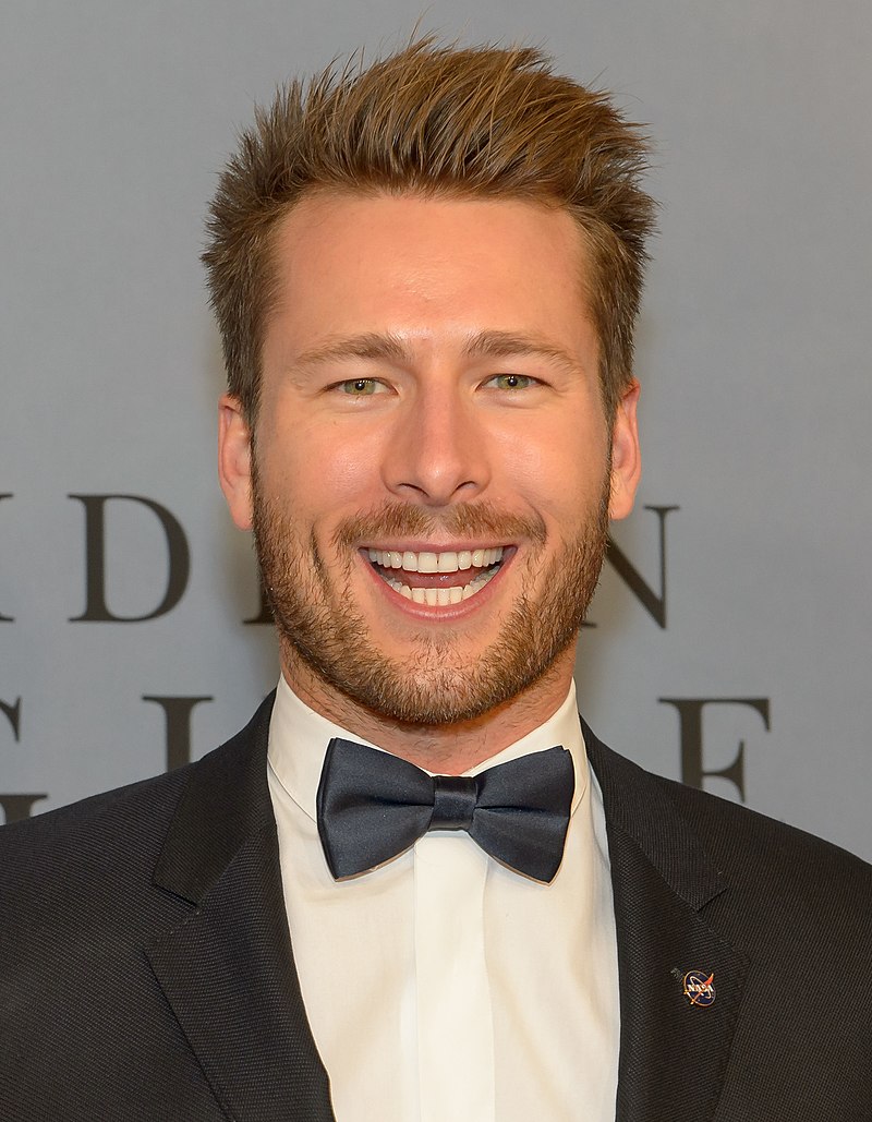 Glen_Powell_in_2016