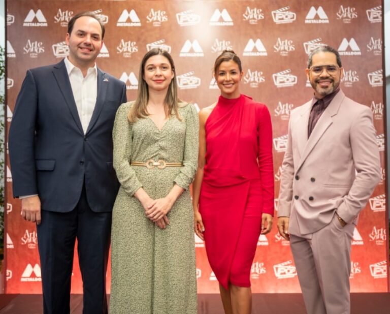 Fernando De La Vega, Mariana Vargas, Evelyna Rodríguez y Danilo Reynoso