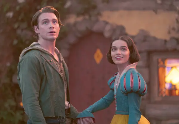 20cul-snowwhite-review-wtvl-articleLarge