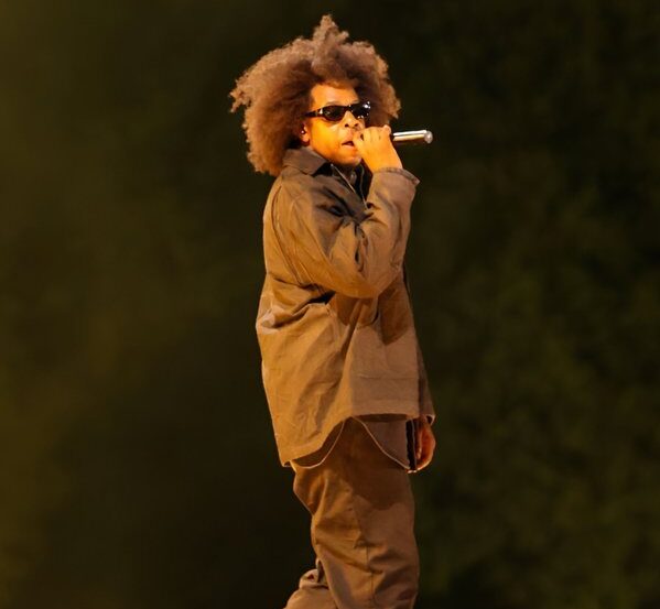 jay-z-critica-duramente-a-kanye-west-nicki-minaj-drake-y-otros-en-un-mordaz-freestyle-en-roots-picnic_01